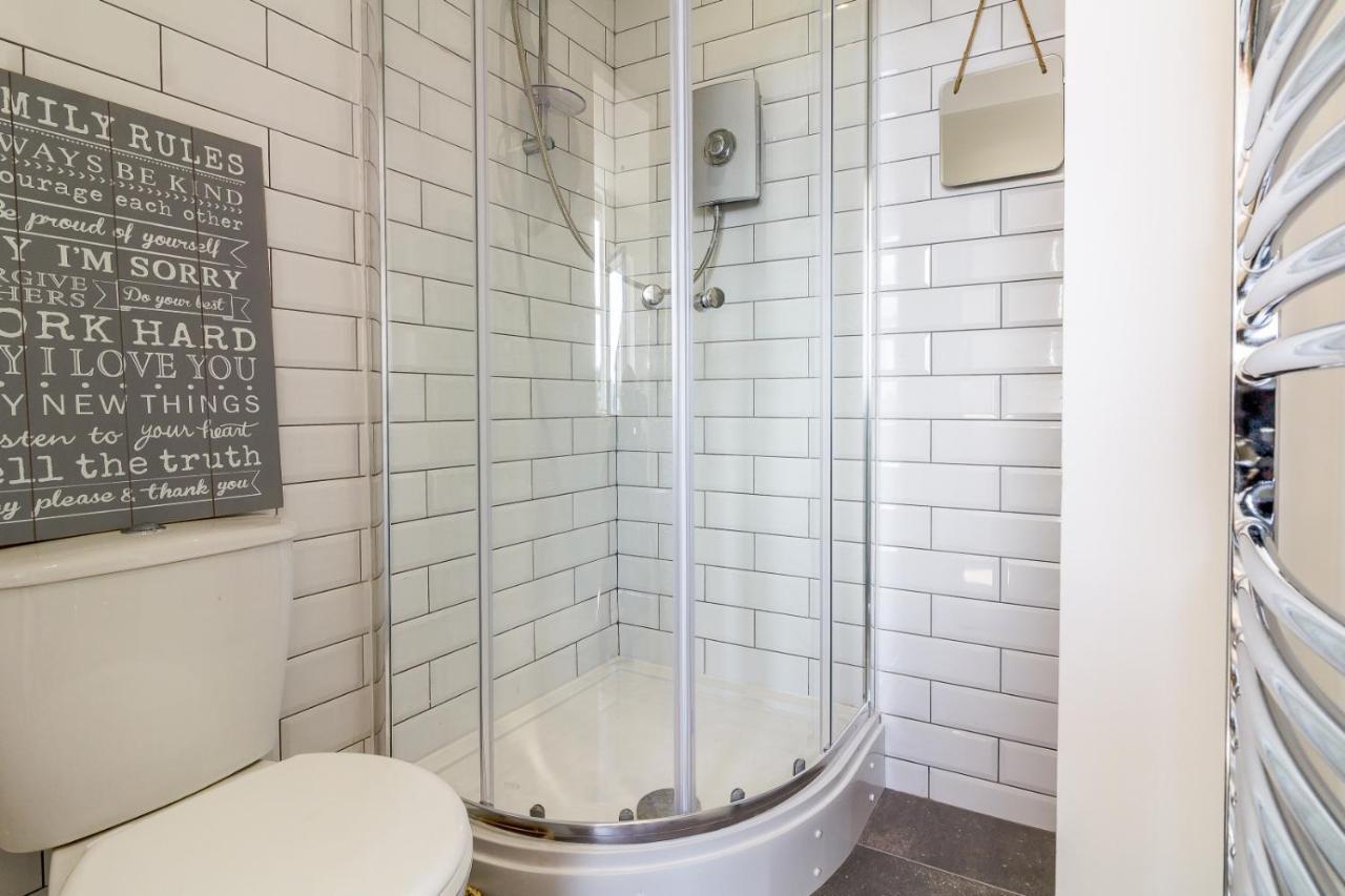 Beautiful 1 Bed Apartment In The Heart Of Matlock 马特洛克 外观 照片